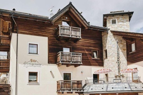 Hotel 2000 Eira